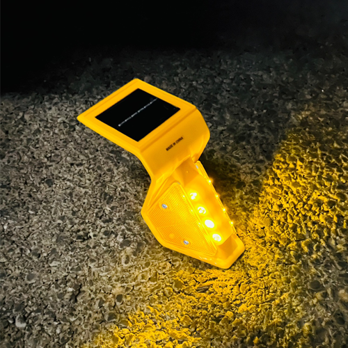 가드레일 쏠라 경고등 가드레일용(황색)